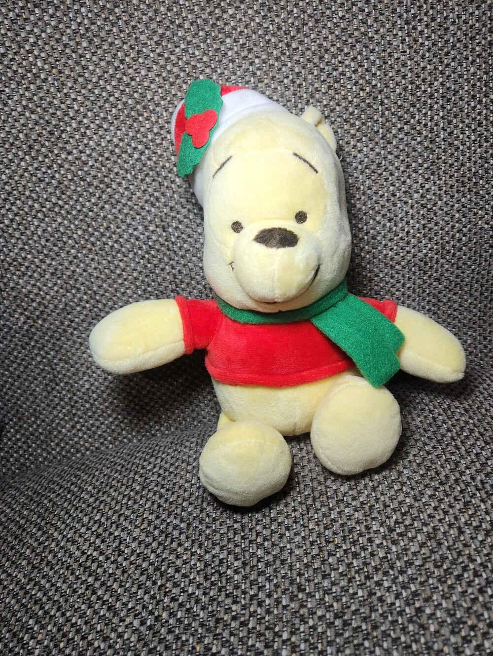 Disney Baby Kids Preferred Holiday Christmas Winnie the Pooh Plush